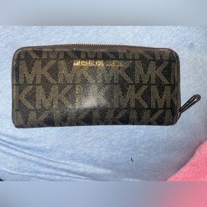 Michael Kors Monogram Signature Jet Set Brown & Gold Wallet